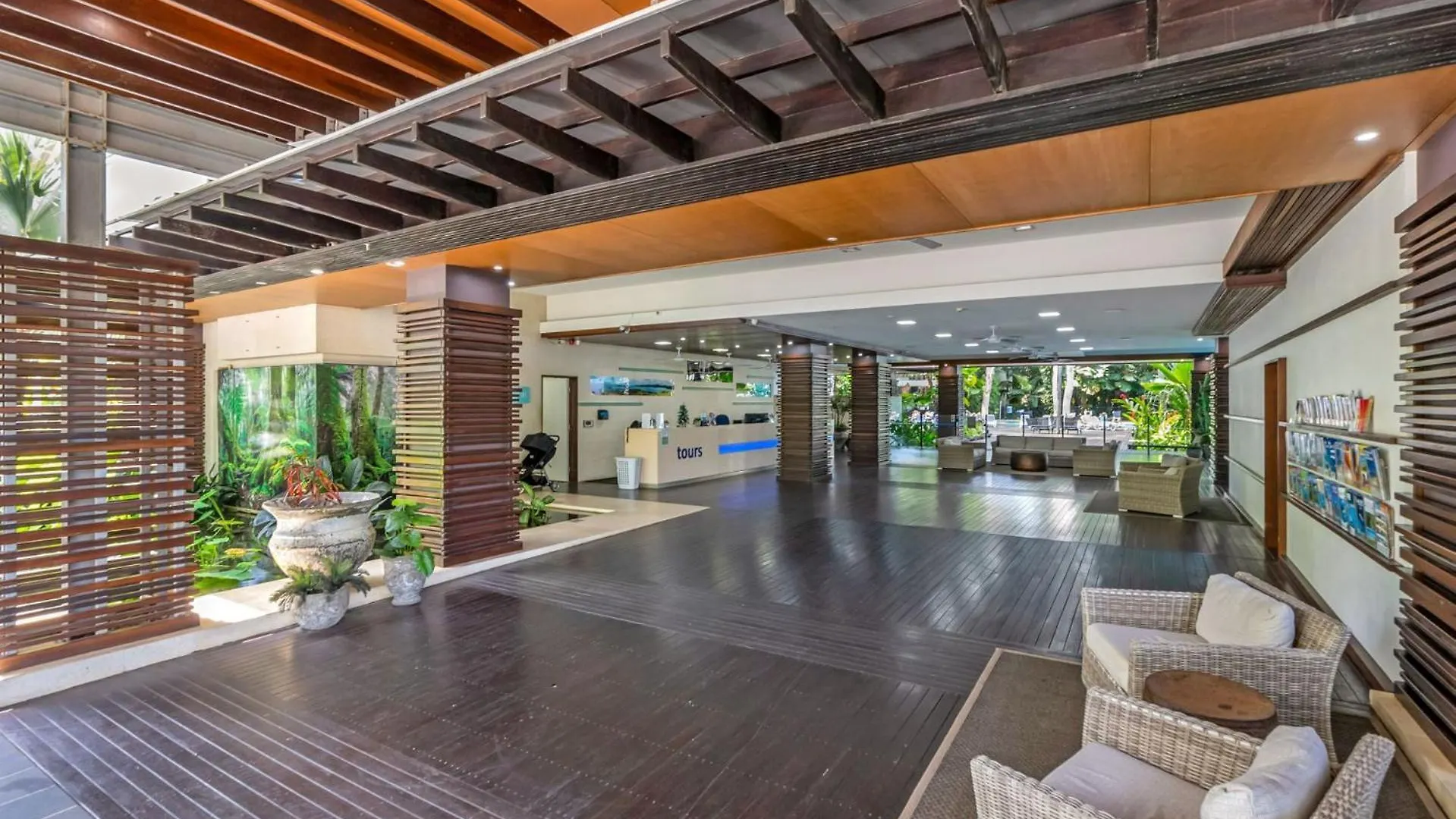 Belle Escapes Daydream At Drift Beachfront Palm Cove Australia