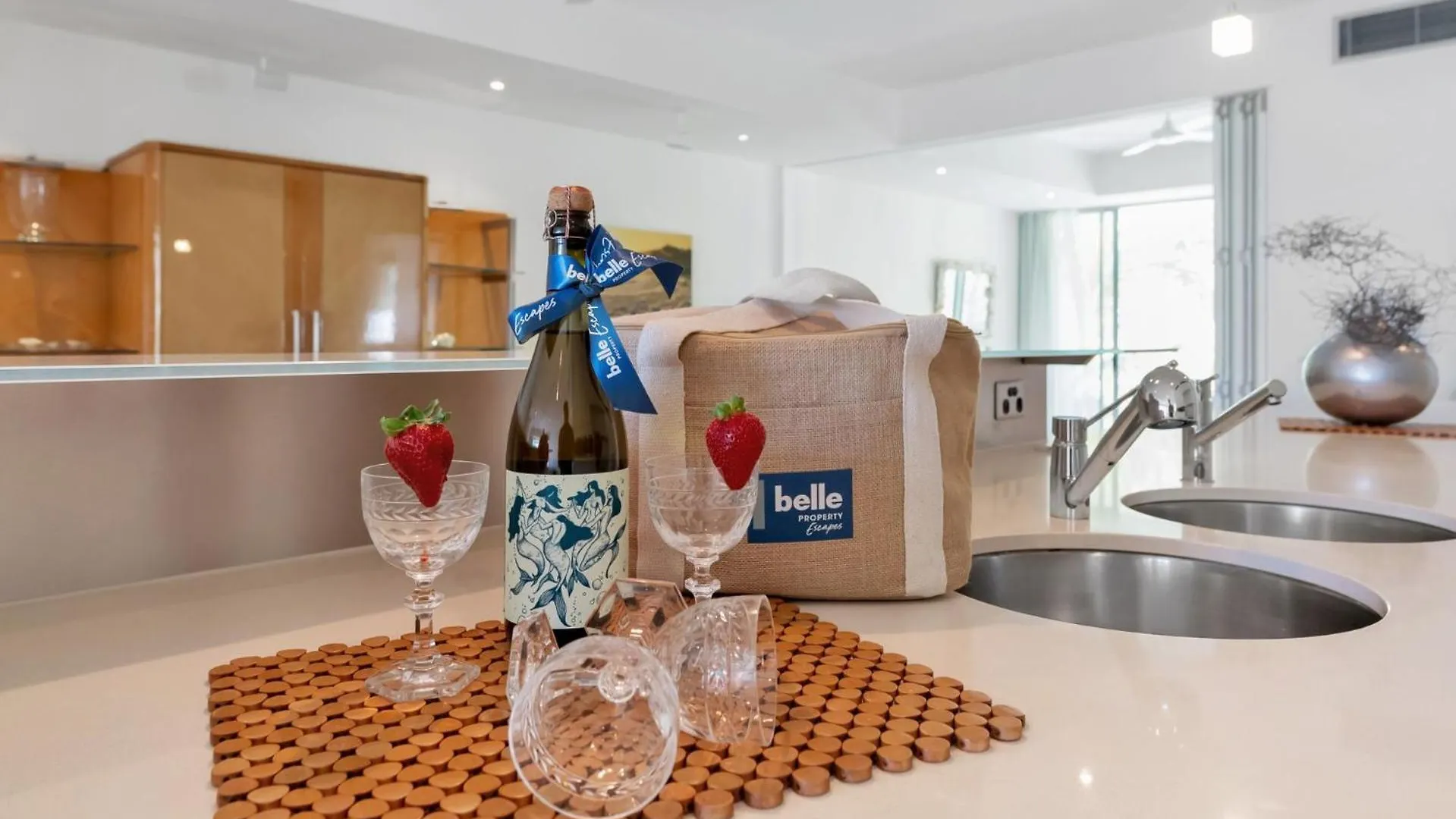 Belle Escapes Daydream At Drift Beachfront Palm Cove 0*,